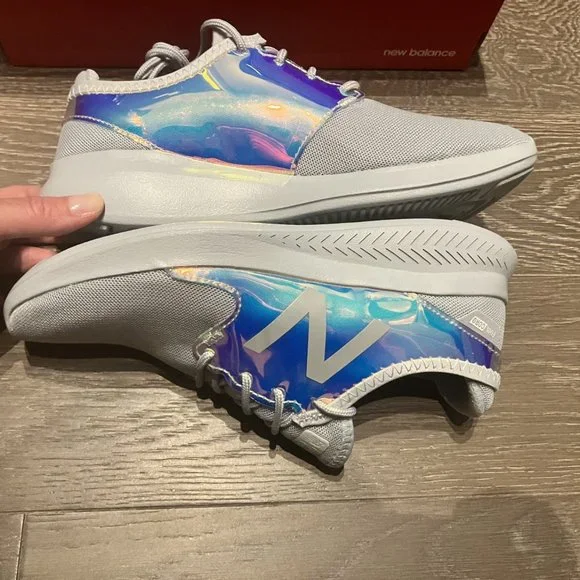 Super fun and light New Balance Sneakers - NWOT - Picture 4 of 7